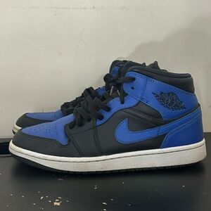 Air Jordan 1 Mids Royal Blue Men’s Size 9 - (MSRP: $250!!)